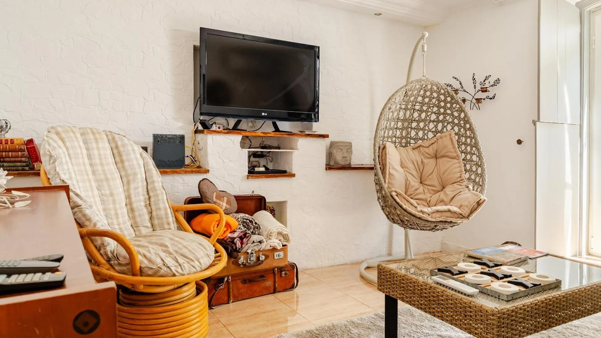 Fragrant Garden Apartment Lisbon